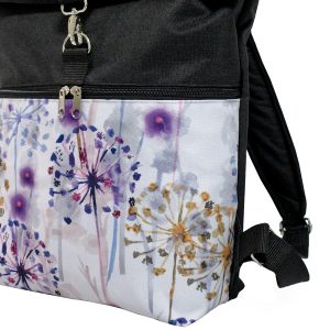 Víz- és kopásálló mezei virágos roll top hátizsák